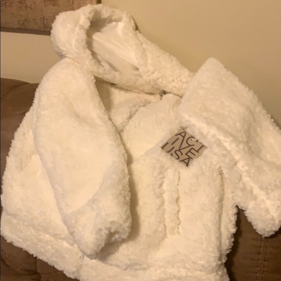 Fur Jacket size Large with front zipper &hood. - Picture 1 of 4